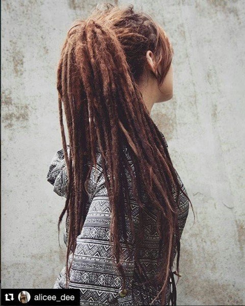 15 atemberaubende Dreadlock Styles für Damen: Dreads werden zum Hingucker!