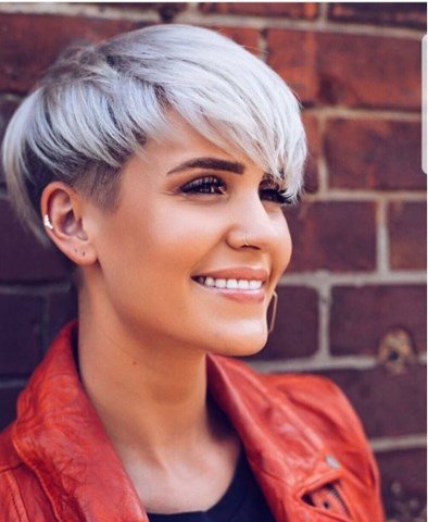 Grau PLatinum Pixie mit Sidecut