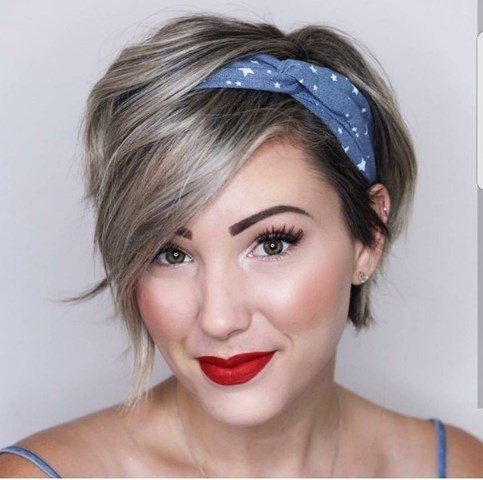 Coole Pixie Frisuren mit Bandana