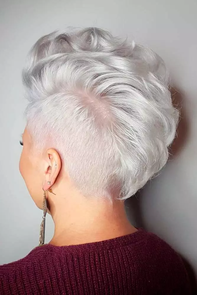 15 Super-Trend grau Frisuren 2024
