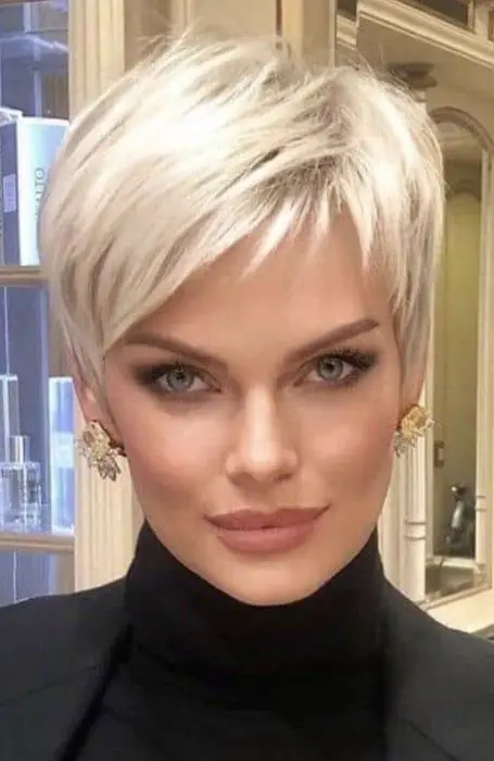 Über 20 trendige Pixie-Cut-Haarschnitte mit langem Pony