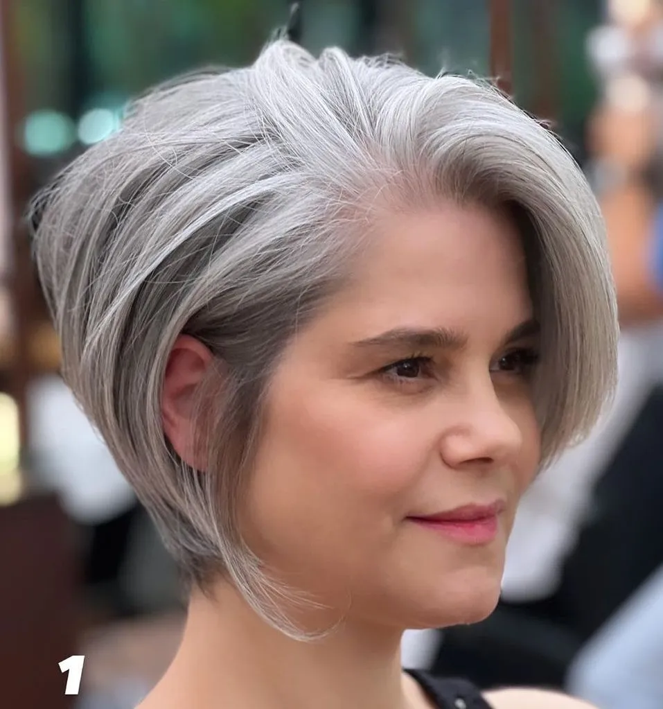 Stilvolle Frisuren, die Sie 10 Jahre jünger aussehen lassen