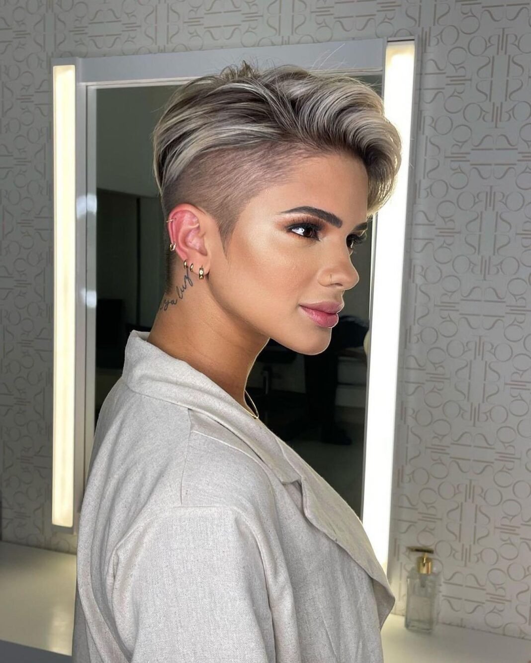 Finden Sie die perfekte Frisur für Sie! Die schönsten Kurzhaarfrisuren für Frauen.