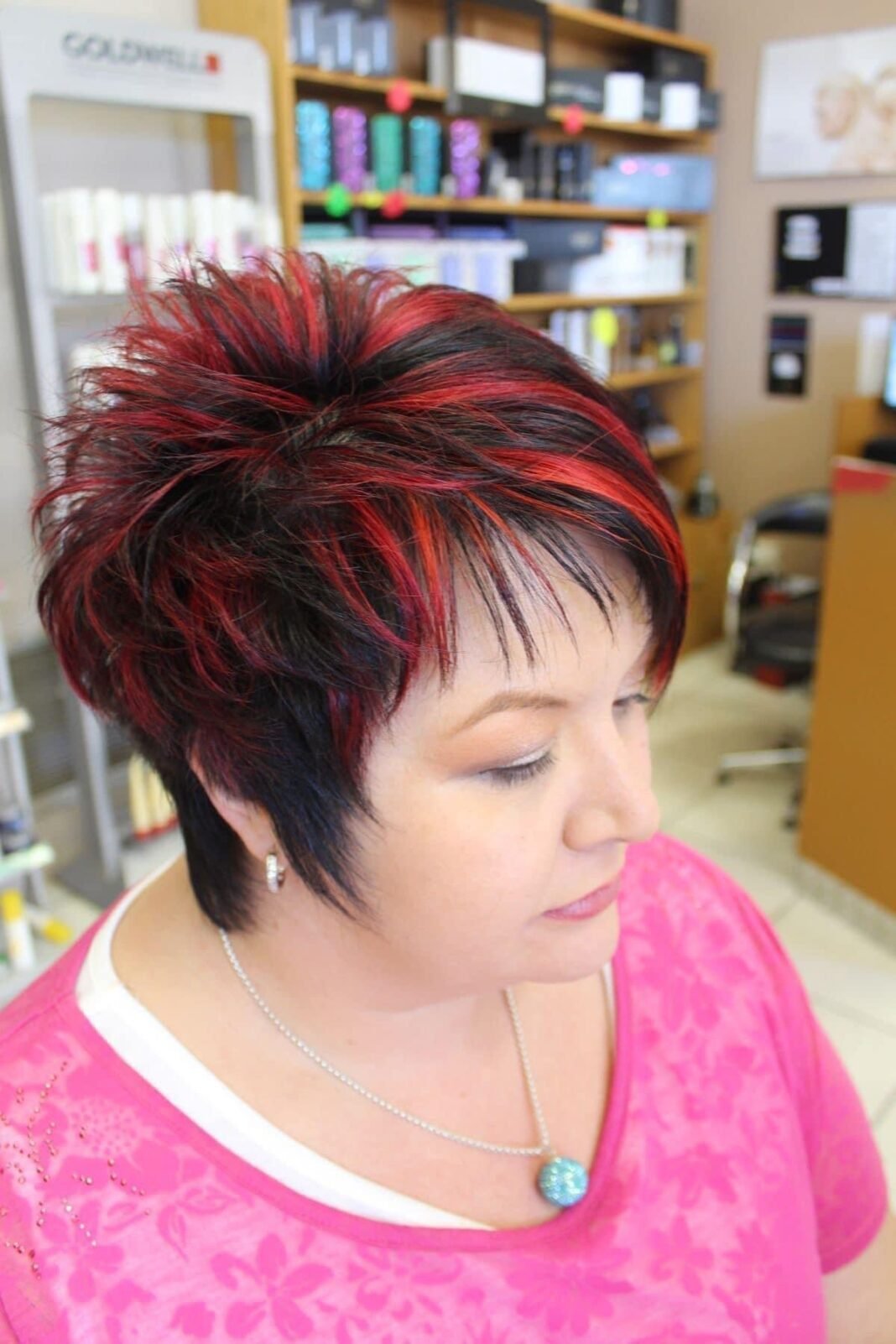 Finden Sie die perfekte Frisur für Sie! Die schönsten Kurzhaarfrisuren für Frauen.